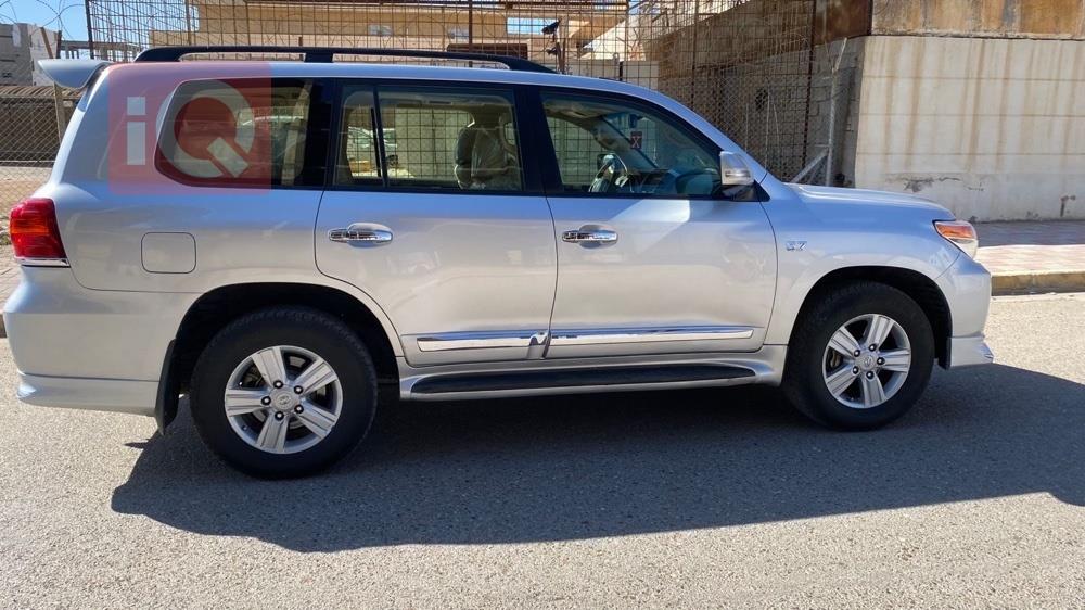 تويوتا لاندكروزر